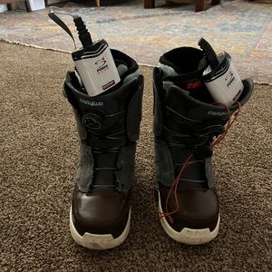 Thirty Two Snowboard Boots with Heated Liners - Women’s 10
